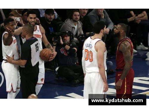 kaiyun开云尼克斯主场擒开拓者，球迷高呼LillardMVP！谁能阻挡这位天才控卫？ - 副本